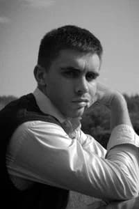 Naomi Scott